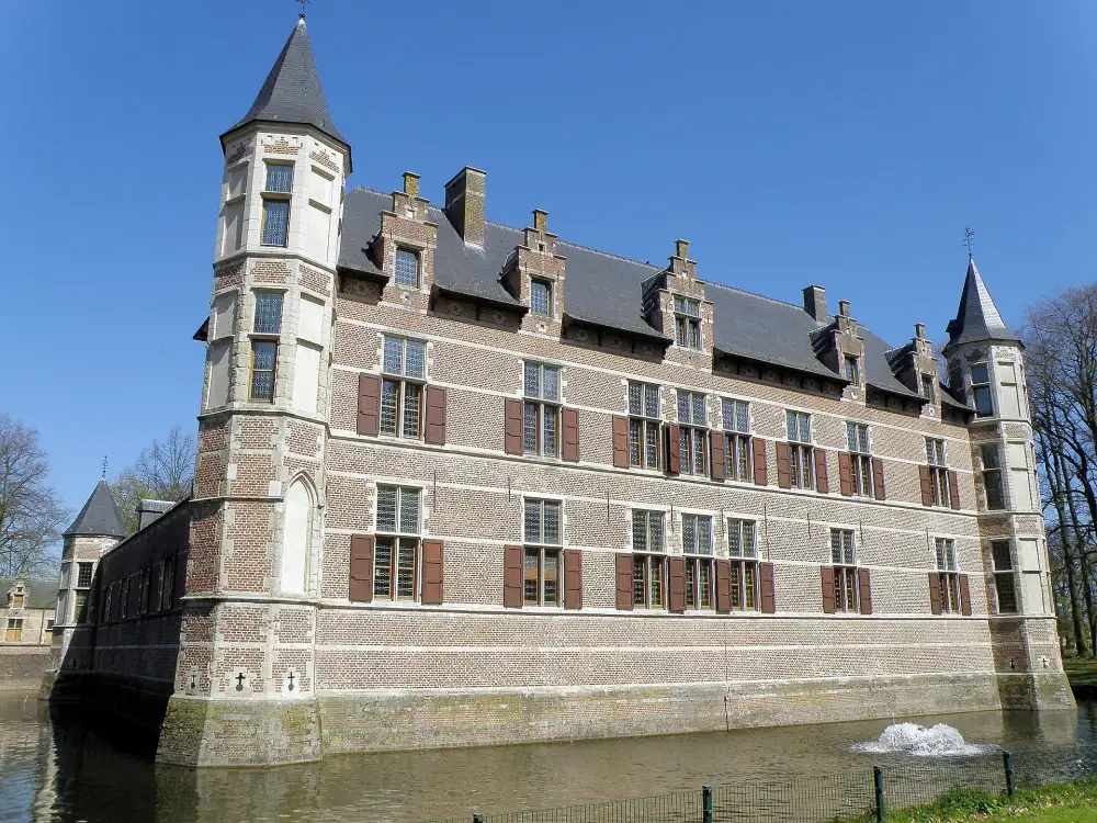 Het kasteel Hof van Veltwijck in Ekeren
